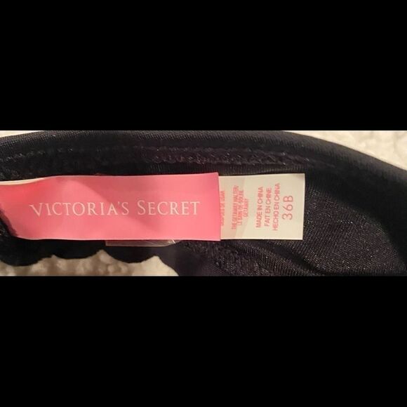 Victoria’s Secret Swimsuit Size Medium - Picture 2 of 6